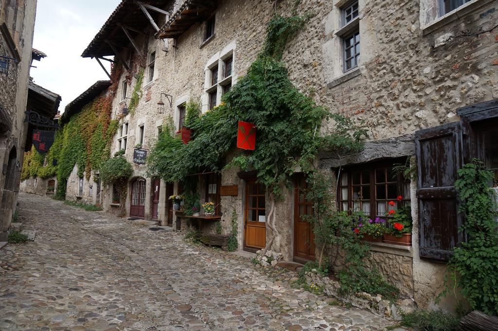 Logis Hotel Le Petit Casset La Boisse Exterior photo